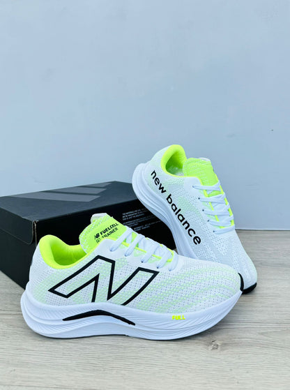 New Balance Fuelcell Caja